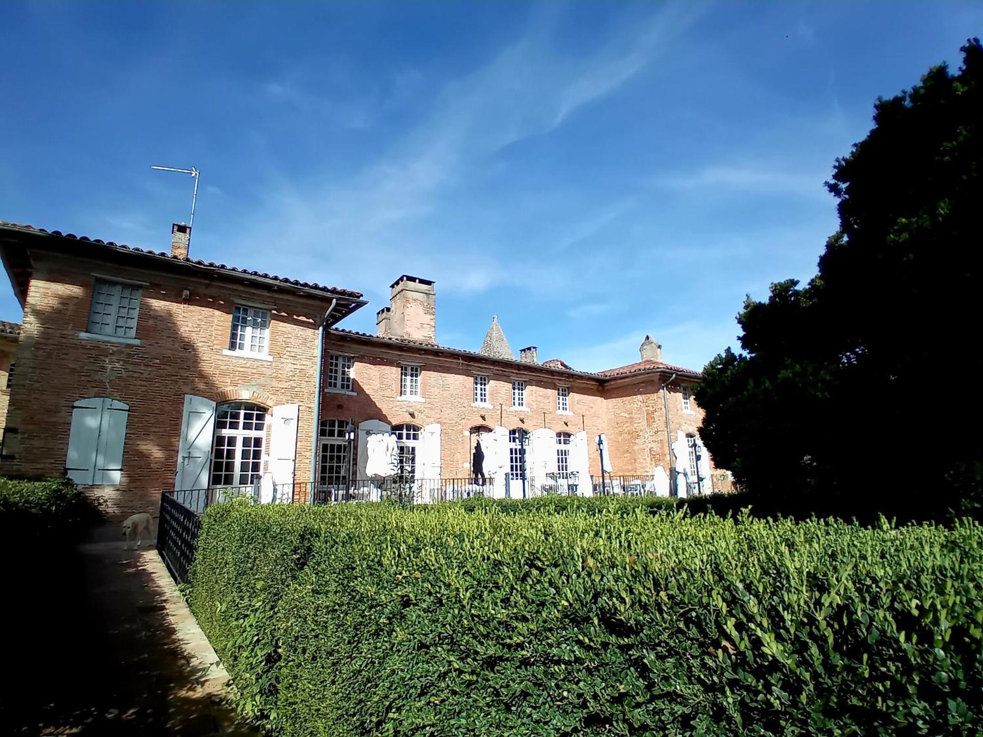 Bed and Breakfast Domaine de Peyrolade Daux Exterior foto